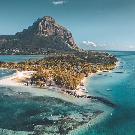 Paradis Beachcomber Golf Resort & Spa Le Morne Bagian luar foto