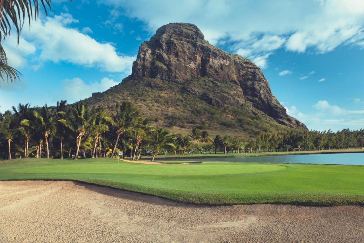 Paradis Beachcomber Golf Resort & Spa Le Morne Bagian luar foto
