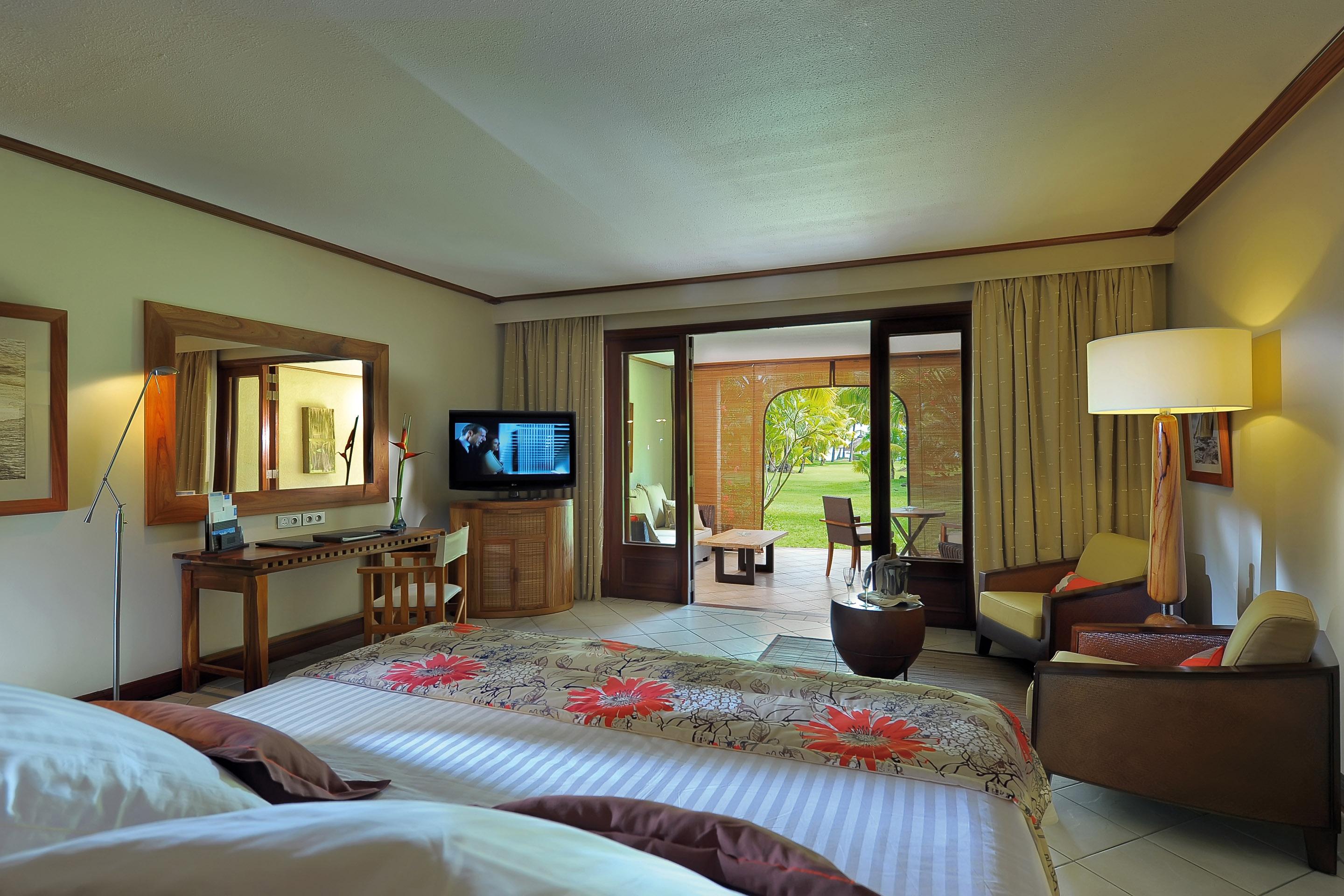 Paradis Beachcomber Golf Resort & Spa Le Morne Bagian luar foto