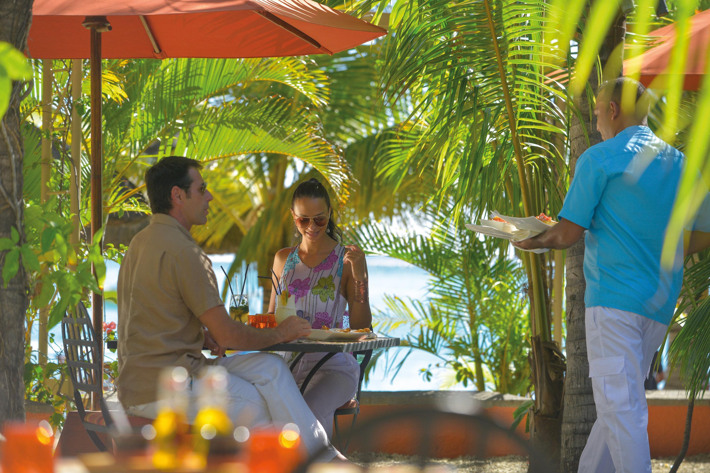 Paradis Beachcomber Golf Resort & Spa Le Morne Bagian luar foto