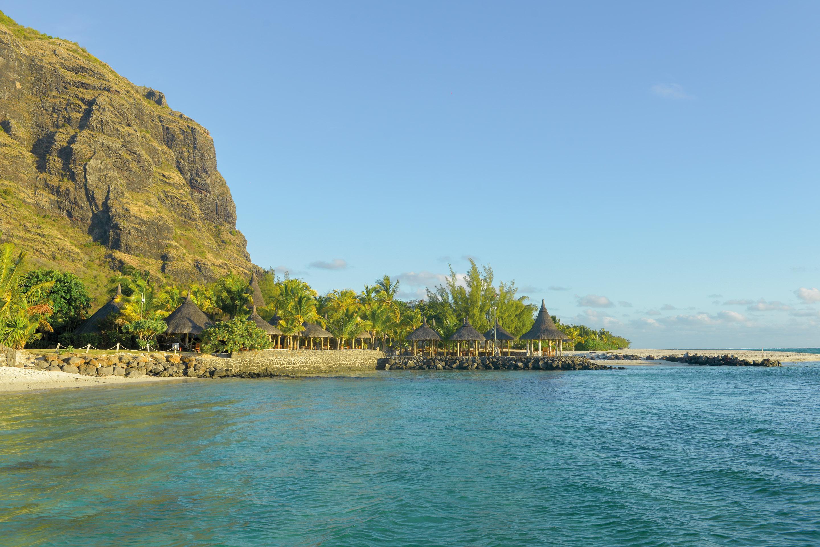 Paradis Beachcomber Golf Resort & Spa Le Morne Bagian luar foto