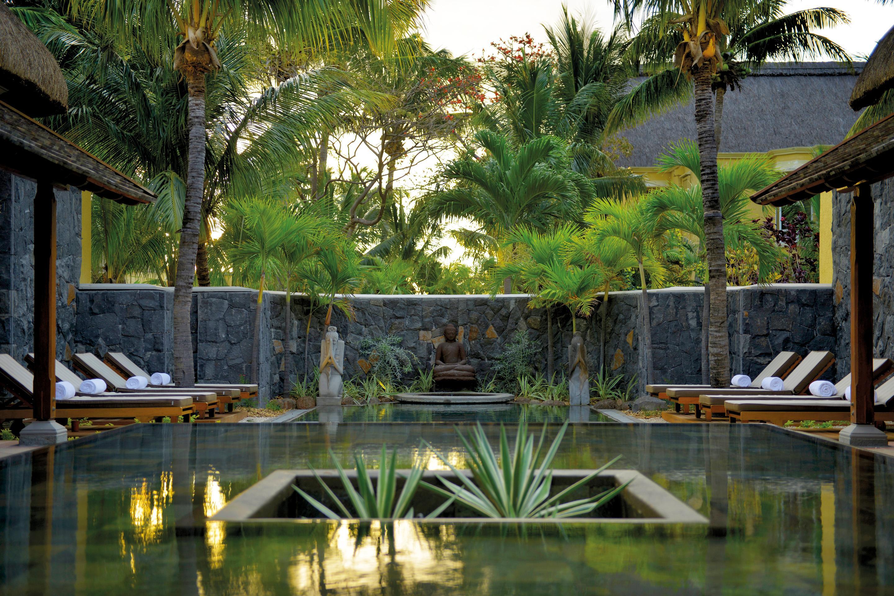 Paradis Beachcomber Golf Resort & Spa Le Morne Bagian luar foto