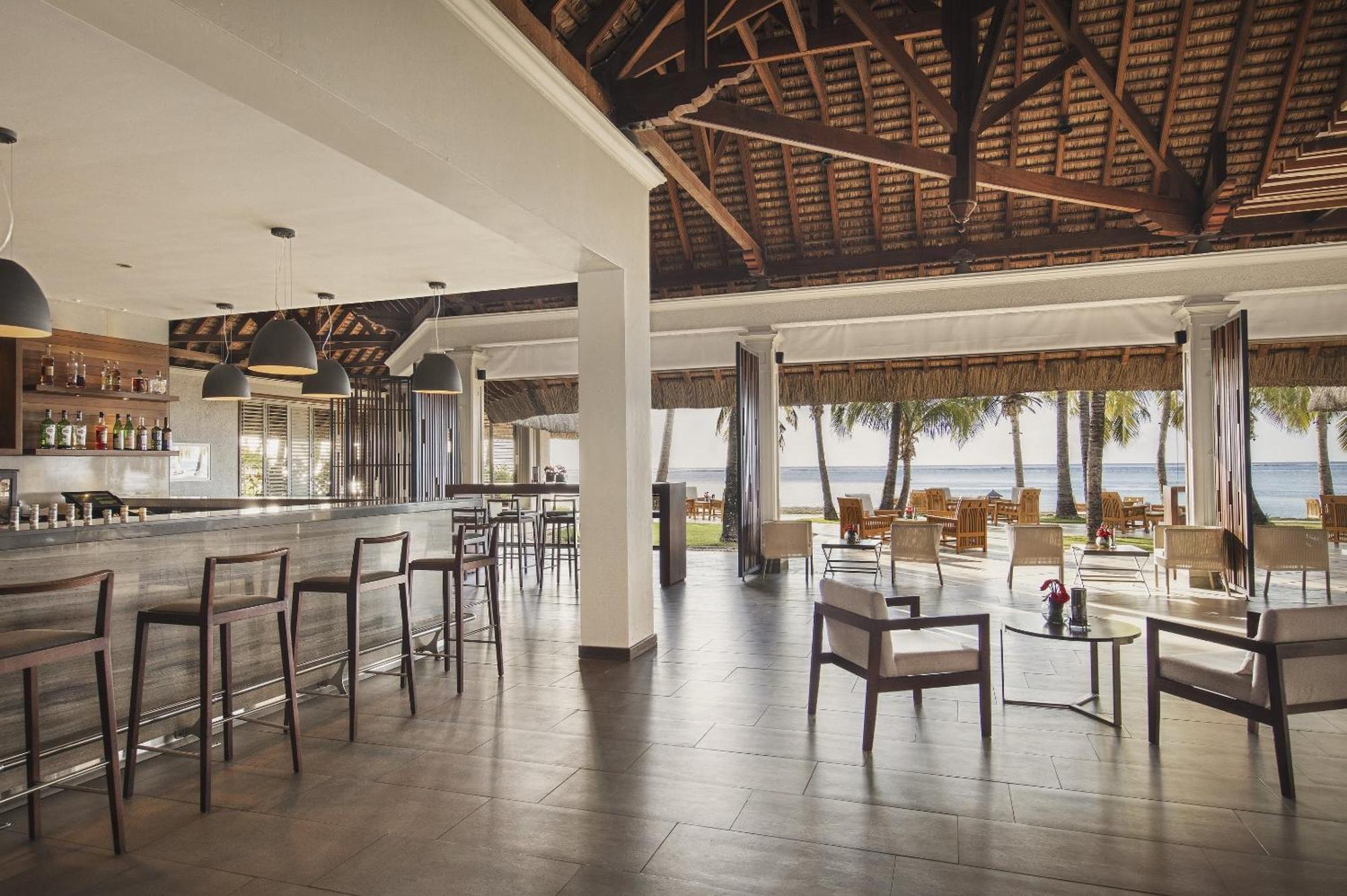 Paradis Beachcomber Golf Resort & Spa Le Morne Bagian luar foto