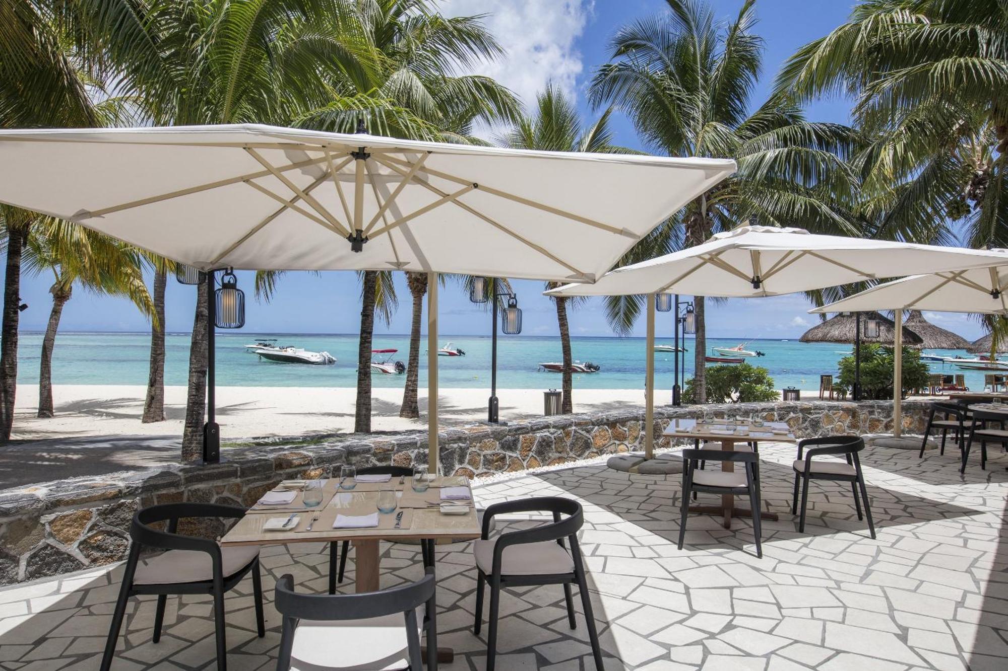 Paradis Beachcomber Golf Resort & Spa Le Morne Bagian luar foto