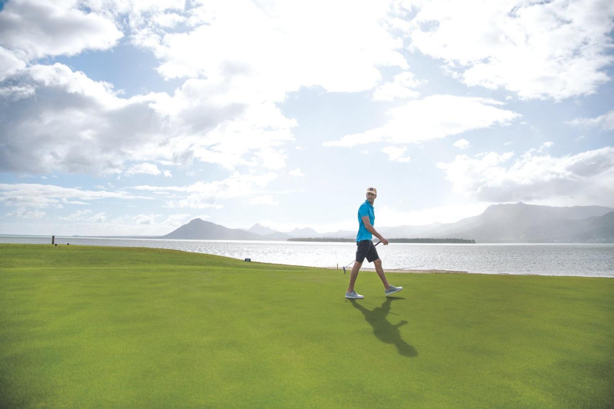 Paradis Beachcomber Golf Resort & Spa Le Morne Bagian luar foto